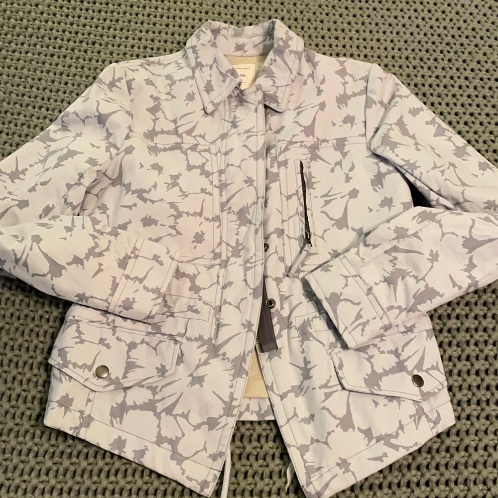 Gap jacket